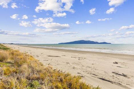 Photo of property in 33 Marram Way, Peka Peka, Waikanae, 5391