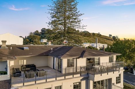 Photo of property in 3a/2 Bassett Road, Remuera, Auckland, 1050