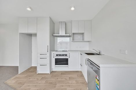 Photo of property in 10 Cessna Crescent, Mangere, Auckland, 2022