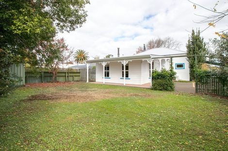 Photo of property in 1010 Heretaunga Street East, Parkvale, Hastings, 4122