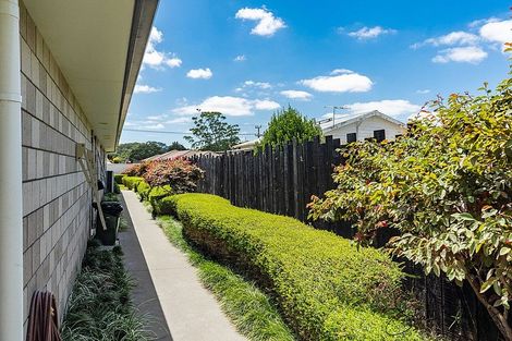 Photo of property in 18 Pahi Road, Paparoa, 0571