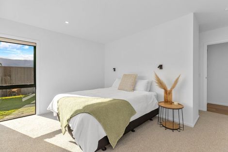 Photo of property in 9 Swan Street, Lake Hawea, 9382