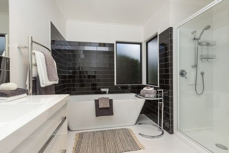 Photo of property in 21 Laly Haddon Place, Matakana, Warkworth, 0985