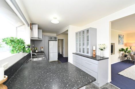 Photo of property in 37 Constable Crescent, Onekawa, Napier, 4110