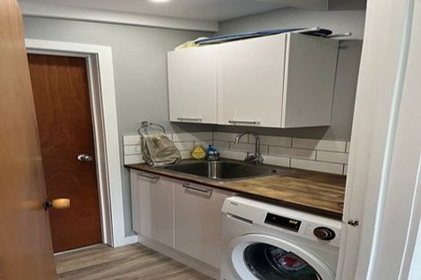 Photo of property in 43 Great North Road, Waipawa, 4210