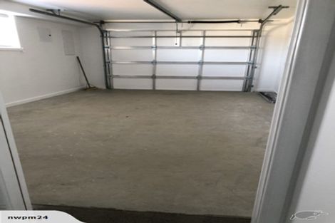 Photo of property in 28 Ridge Road, Howick, Auckland, 2014