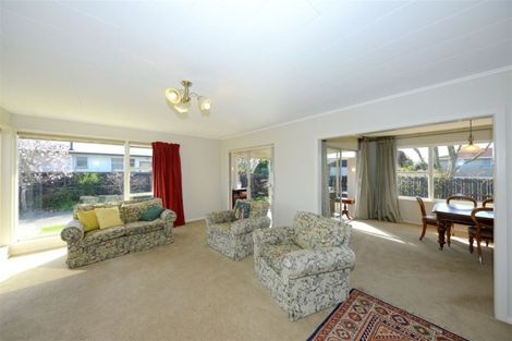 Photo of property in 51 Kent Lodge Avenue, Avonhead, Christchurch, 8042