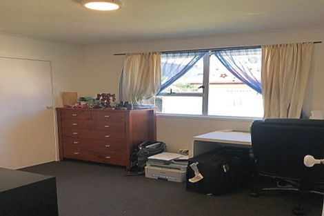 Photo of property in 6 Tangelo Place, Bucklands Beach, Auckland, 2012