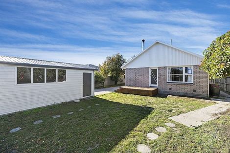 Photo of property in 18 Vivian Street, Burwood, Christchurch, 8083