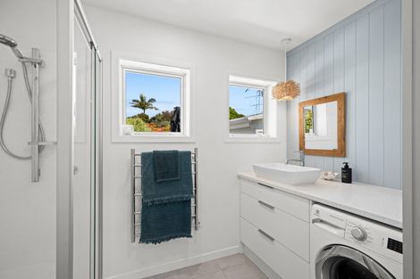 Photo of property in 19 Harbour View Road, Point Wells, Warkworth, 0986