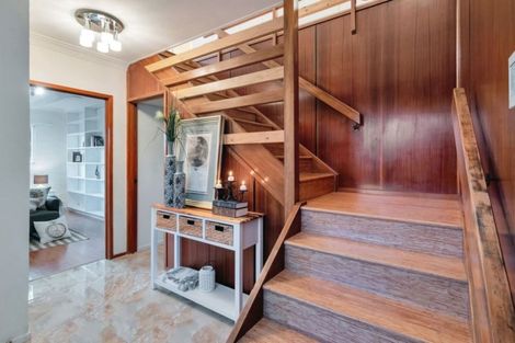 Photo of property in 29 Raymond Terrace, Northcote, Auckland, 0627