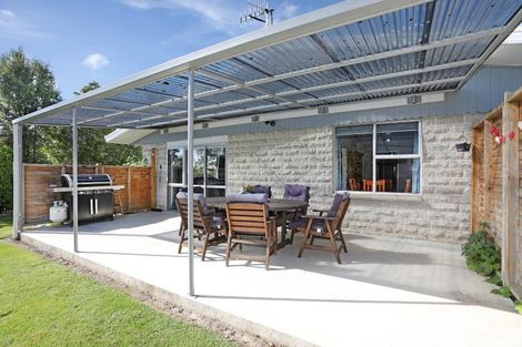 Photo of property in 2 Caroline Drive, Feilding, 4702