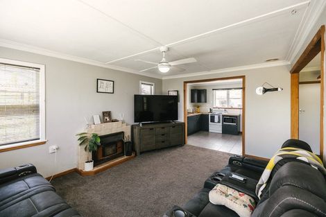 Photo of property in 34 Hedges Street, Sanson, 4817