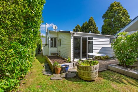 Photo of property in 42a Wallis Street, Raglan, 3225
