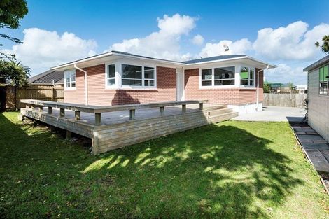 Photo of property in 6 Swan Crescent, Pakuranga, Auckland, 2010