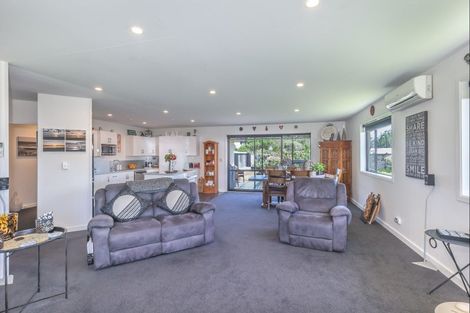 Photo of property in 13 Sandown Avenue, Himatangi Beach, Foxton, 4891