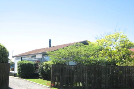 Photo of property in 73 Arcon Drive, Broomfield, Christchurch, 8042