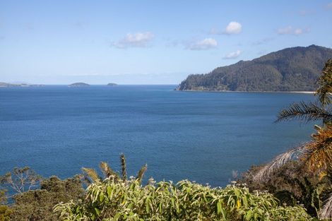 Photo of property in 237 Paku Drive, Tairua, 3508