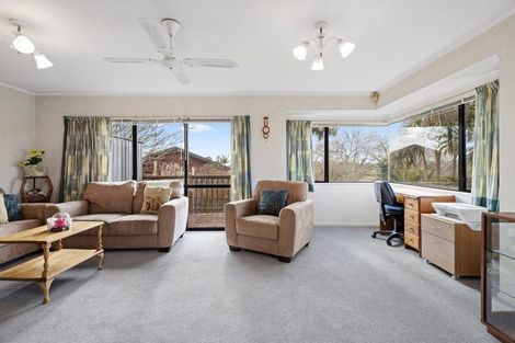 Photo of property in 69 Puriri Road, Pukekohe, 2120