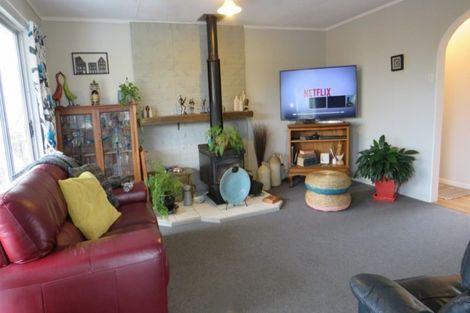 Photo of property in 53 Thomas Place, Foxton Beach, Foxton, 4815