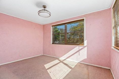Photo of property in 62 Woodglen Road, Glen Eden, Auckland, 0602