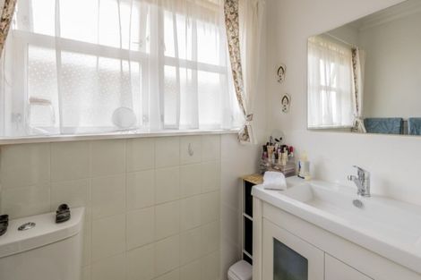 Photo of property in 4 Chester Street, Levin, 5510