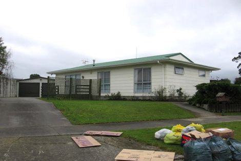Photo of property in 11 Cumberland Place, Kelvin Grove, Palmerston North, 4414