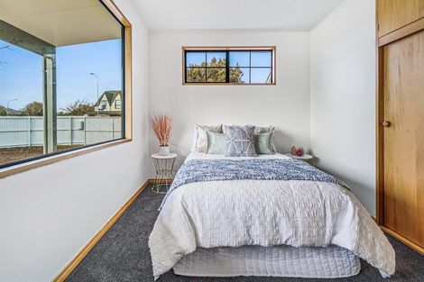 Photo of property in 101 Waratah Street, Avondale, Christchurch, 8061