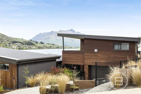 Photo of property in 13 Livingstone Lane, Frankton, Queenstown, 9300