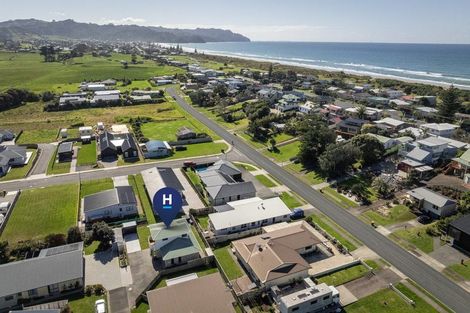 Photo of property in 6a Surfers Avenue, Waihi Beach, 3611