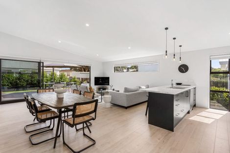 Photo of property in 117b Linton Crescent, Whangamata, 3620