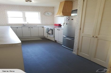 Photo of property in 84 Bell Street, Tawa, Wellington, 5028