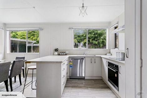 Photo of property in 30 Hyde Avenue, Richmond Heights, Taupo, 3330