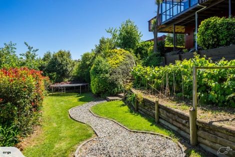 Photo of property in 42 Sailmaker Close, Whitby, Porirua, 5024