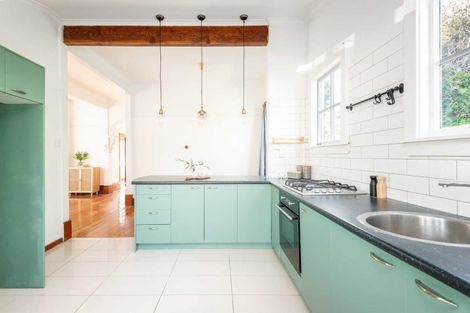 Photo of property in 14 Wellington Street, Phillipstown, Christchurch, 8011