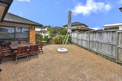 Photo of property in 16 Fergy Crescent, Wattle Downs, Auckland, 2103