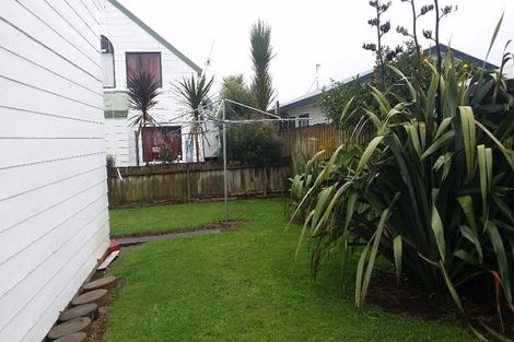 Photo of property in 26 Barneys Farm Road, Clendon Park, Auckland, 2103