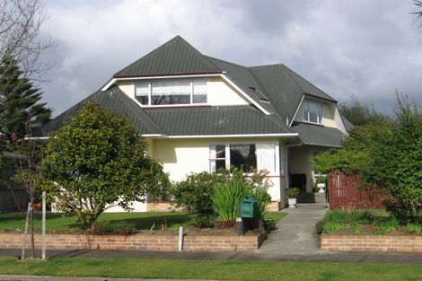 Photo of property in 25 Epsom Road, Hokowhitu, Palmerston North, 4410