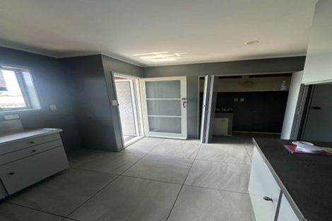 Photo of property in 4/13 Seabrook Avenue, New Lynn, Auckland, 0600