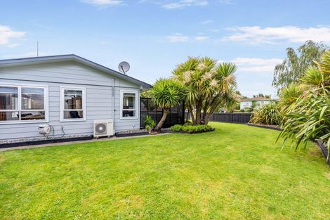Photo of property in 15 Escort Grove, Awapuni, Palmerston North, 4412