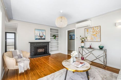 Photo of property in 35 Tampin Road, Hillpark, Auckland, 2102