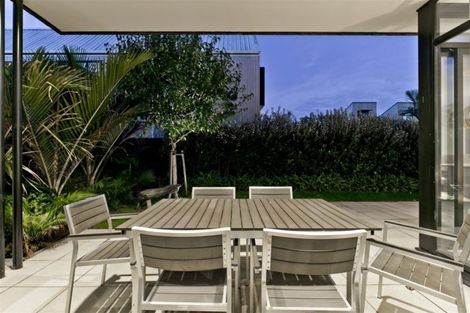 Photo of property in 8 Hastings Street, Hobsonville, Auckland, 0616