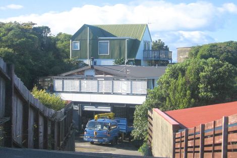 Photo of property in 8 Eastview Grove, Normandale, Lower Hutt, 5010