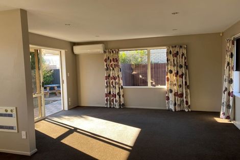 Photo of property in 2/10 Thistledown Place, Woolston, Christchurch, 8062
