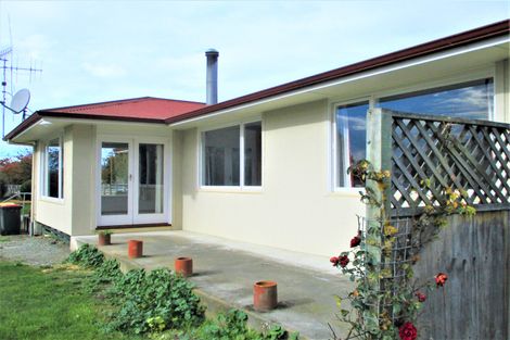 Photo of property in 12 Mcnair Road, Temuka, 7920