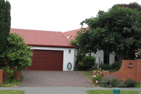 Photo of property in 5 Banff Place, Avonhead, Christchurch, 8042