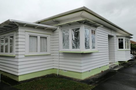 Photo of property in 1/3170 Great North Road, New Lynn, Auckland, 0600