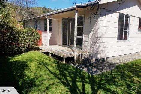 Photo of property in 51b Gemstone Drive, Birchville, Upper Hutt, 5018