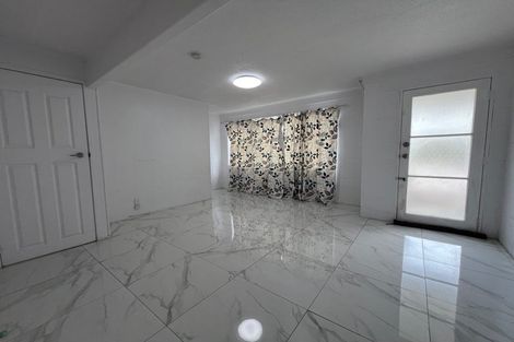 Photo of property in 1/97a Nile Road, Milford, Auckland, 0620