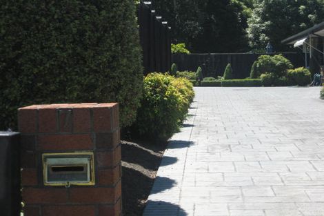 Photo of property in 7 Villa Grove, Ilam, Christchurch, 8041